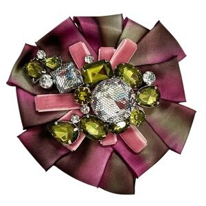 NWT LOFT Pink & olive Green Gem ribbon velvet Brooch 3 inch